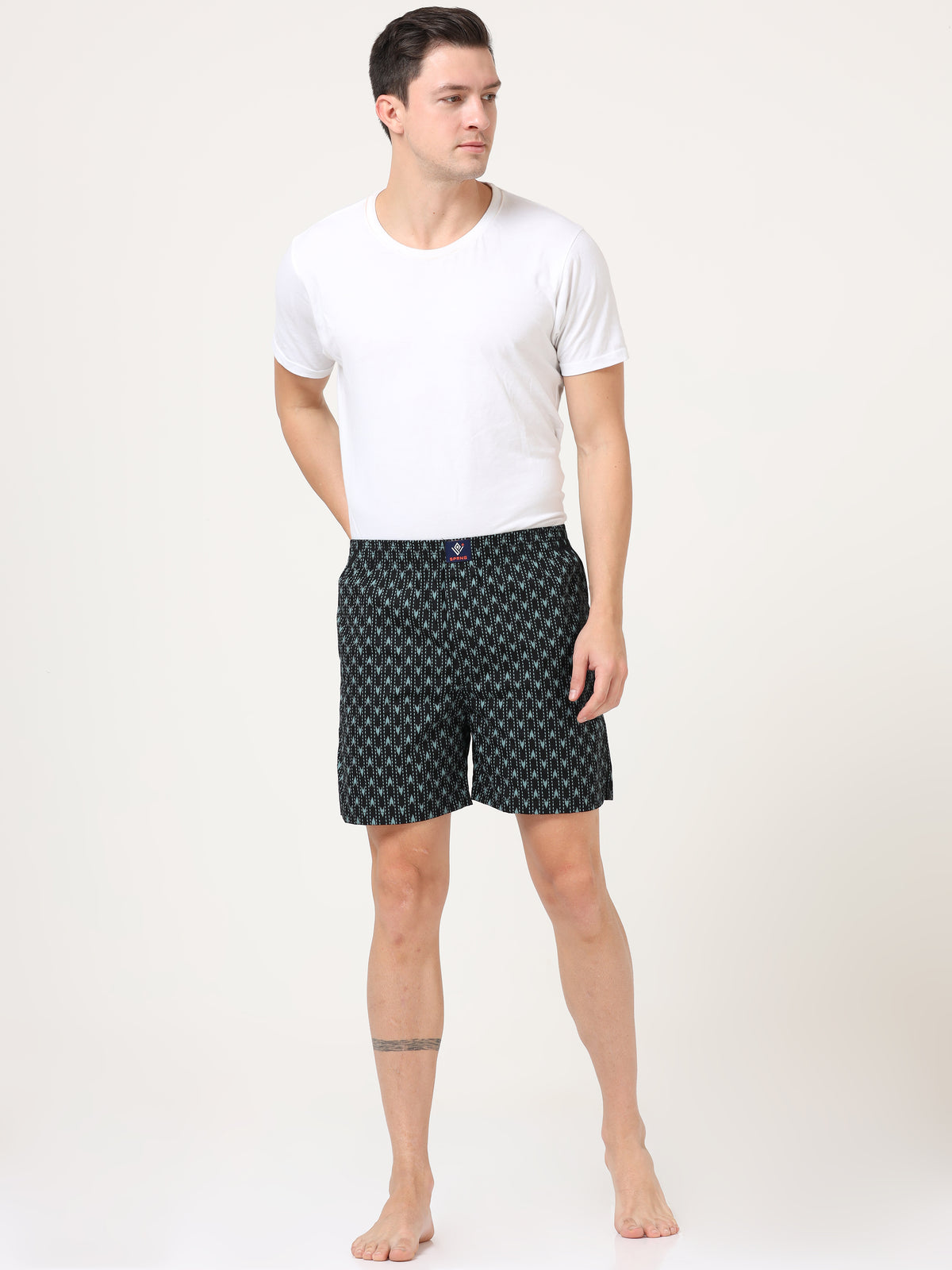 Abstract Arrow Black Boxer